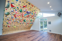 007_climing_wall