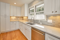 225Pineview-Kitchen22404-copy