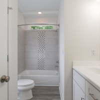 316 Russell - Bathroom